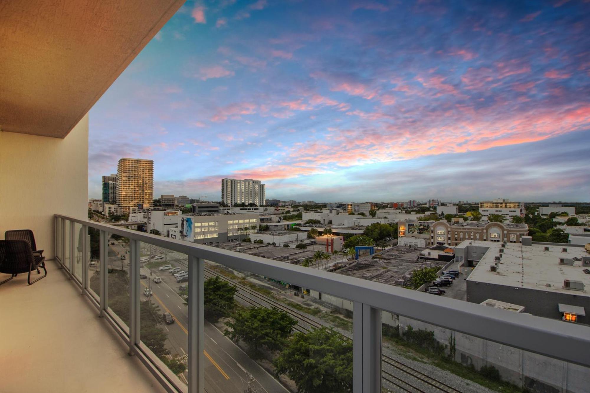 Quadro Residences By Ionica Miami Exterior photo